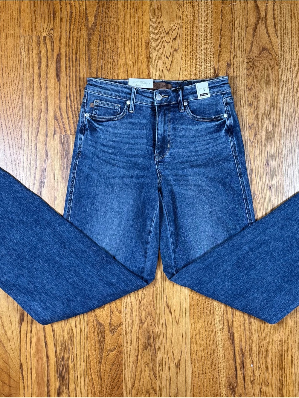Judy Blue NWT Straight-Leg Jeans in Dark Blue Wash 7/28 - Picture 2 of 5